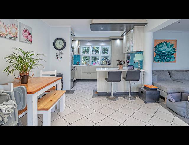 3 BEDROOM HOUSE TO LET IN PARKLANDS